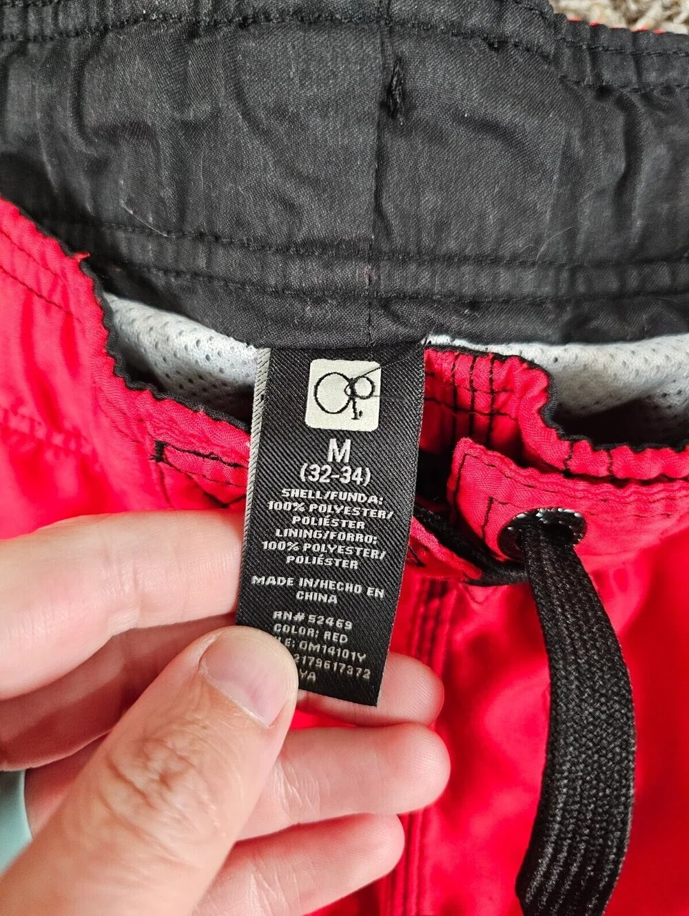 OP Mens Sz M (32-34) Swim Trunks Swimsuit Red Black Cargo Pockets